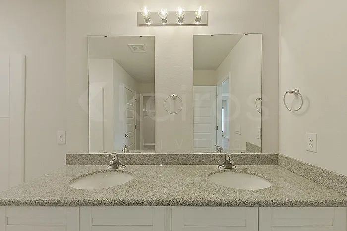 409 Monarch Ln — Photo 17