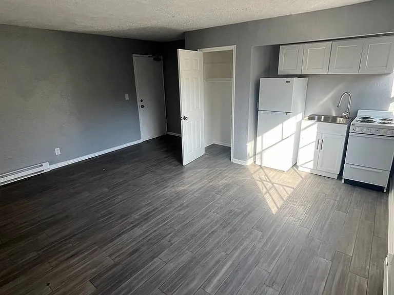 4056 Reading Rd — Photo 27