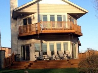 735 Lakeview Dr, Manteno, IL