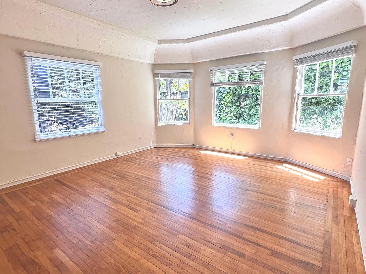 1 bed, $2,450 — Photo 1