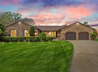 16 Fitzpatrick Ct NW, Cedar Rapids, IA 52405