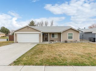 6920 W 3rd Ave, Kennewick, WA 99336