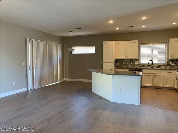 3rd image of 1684 Sebring Hills Dr