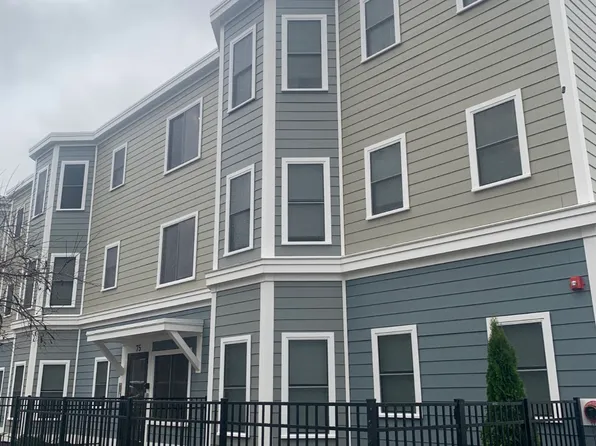 71 Spencer Ave #4, Chelsea, MA 02150