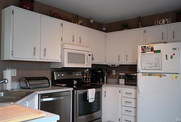 5th image of 4417 Southview Way Dr