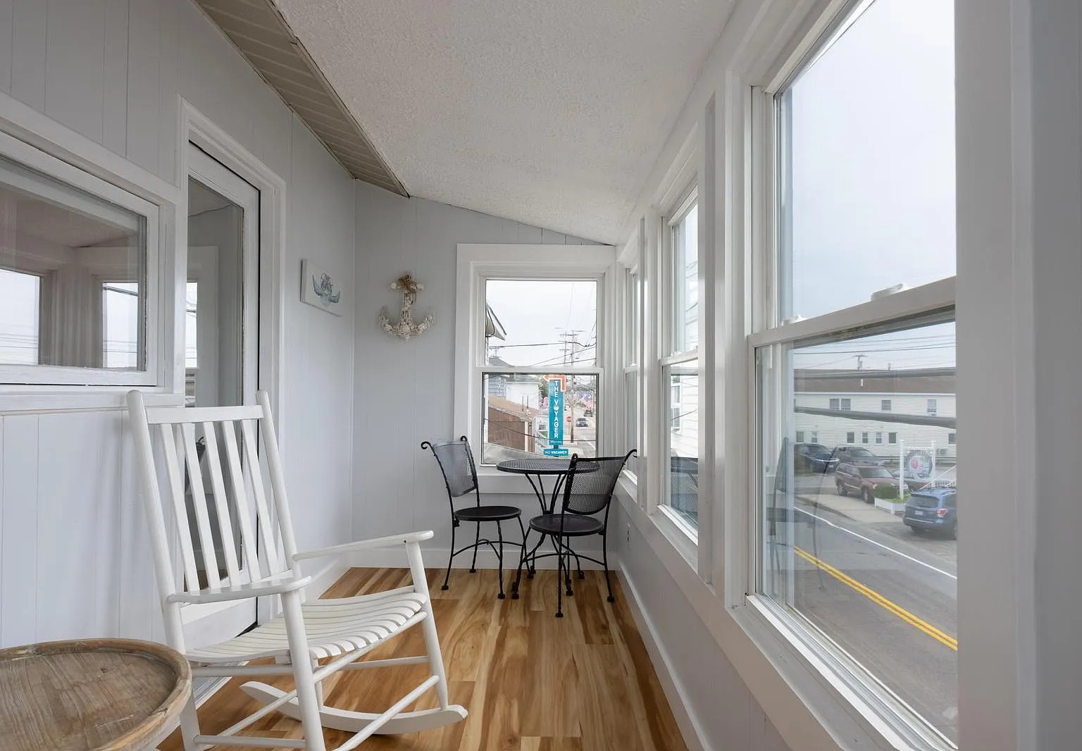 75 E Grand Ave — Photo 1
