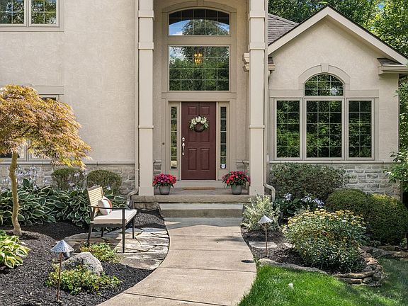 3rd image of 4677 Cranleigh Ct