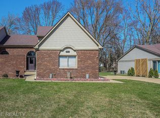 8497 22 Mile Rd, Utica, MI 48317