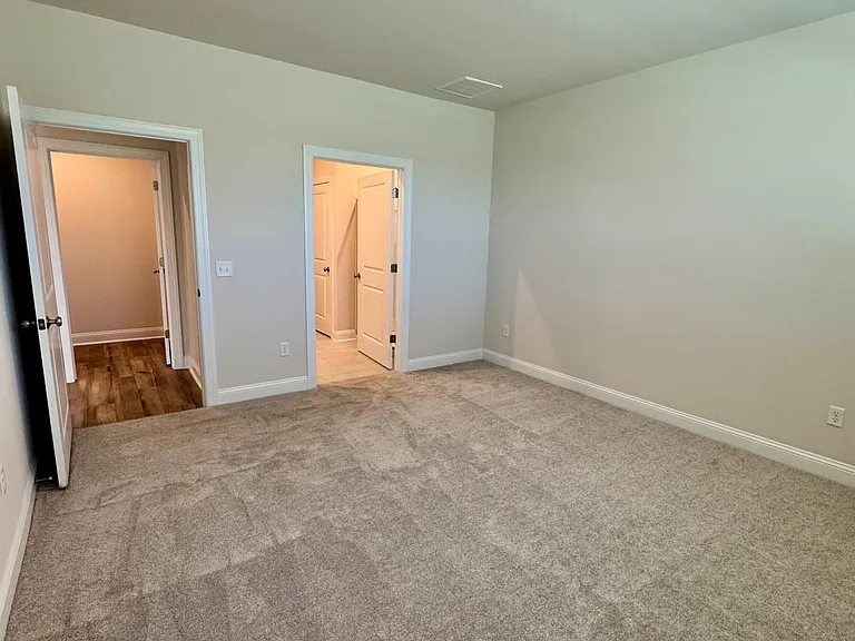 7449 Linda Vista Ln — Photo 18
