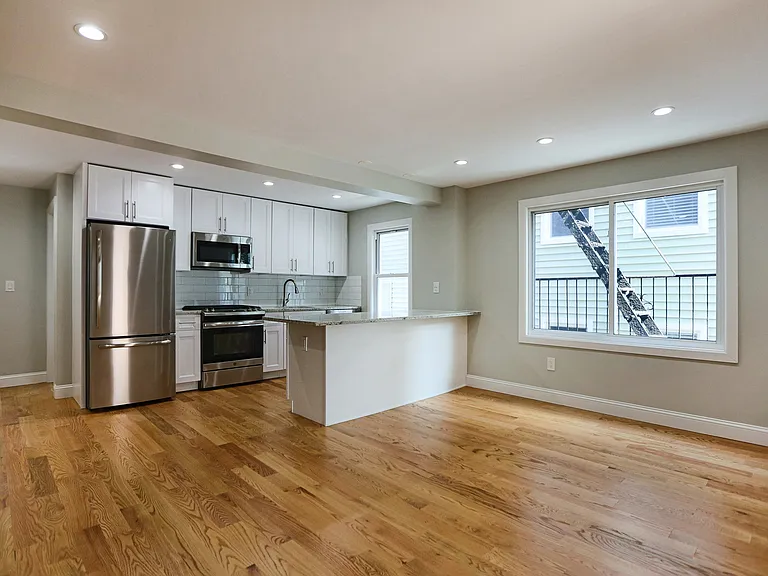 349 Mount Pleasant Avenue — Photo 6