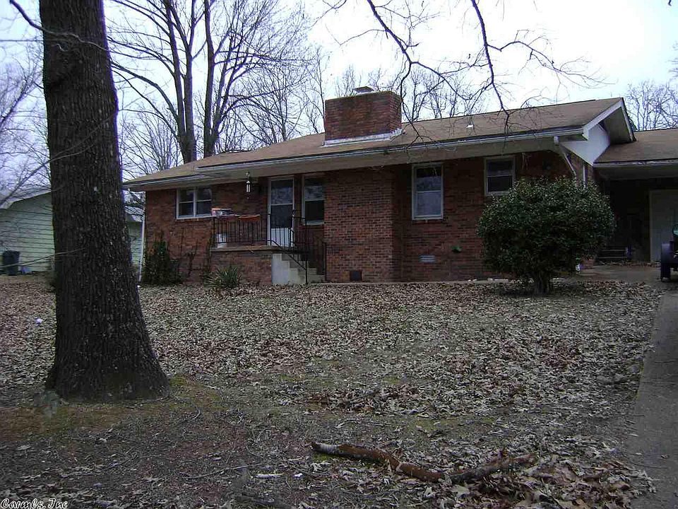 1st image of 304 E Church St