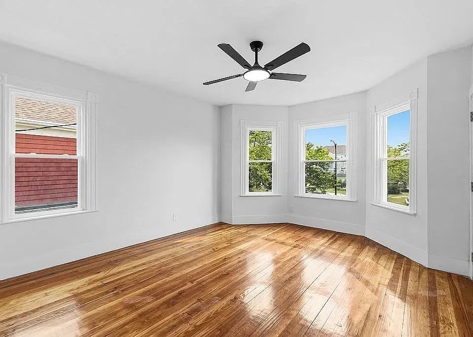 734-738 Brock Ave #2
