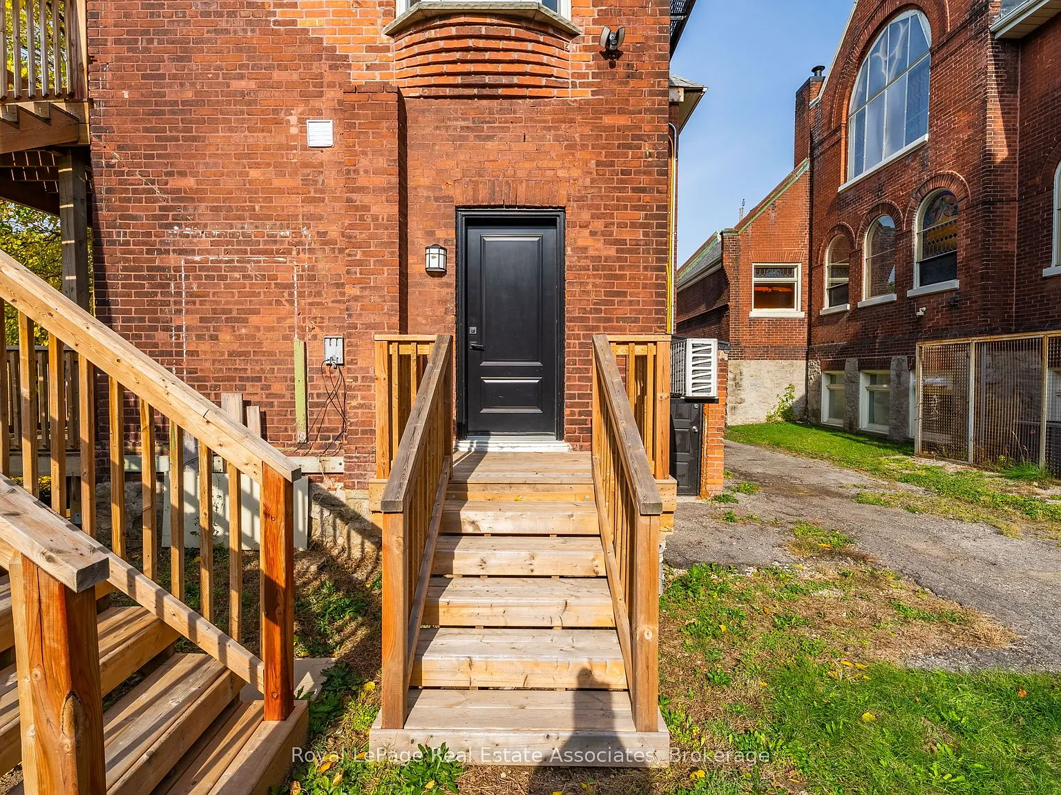 2 bed, $1,950 — Photo 2