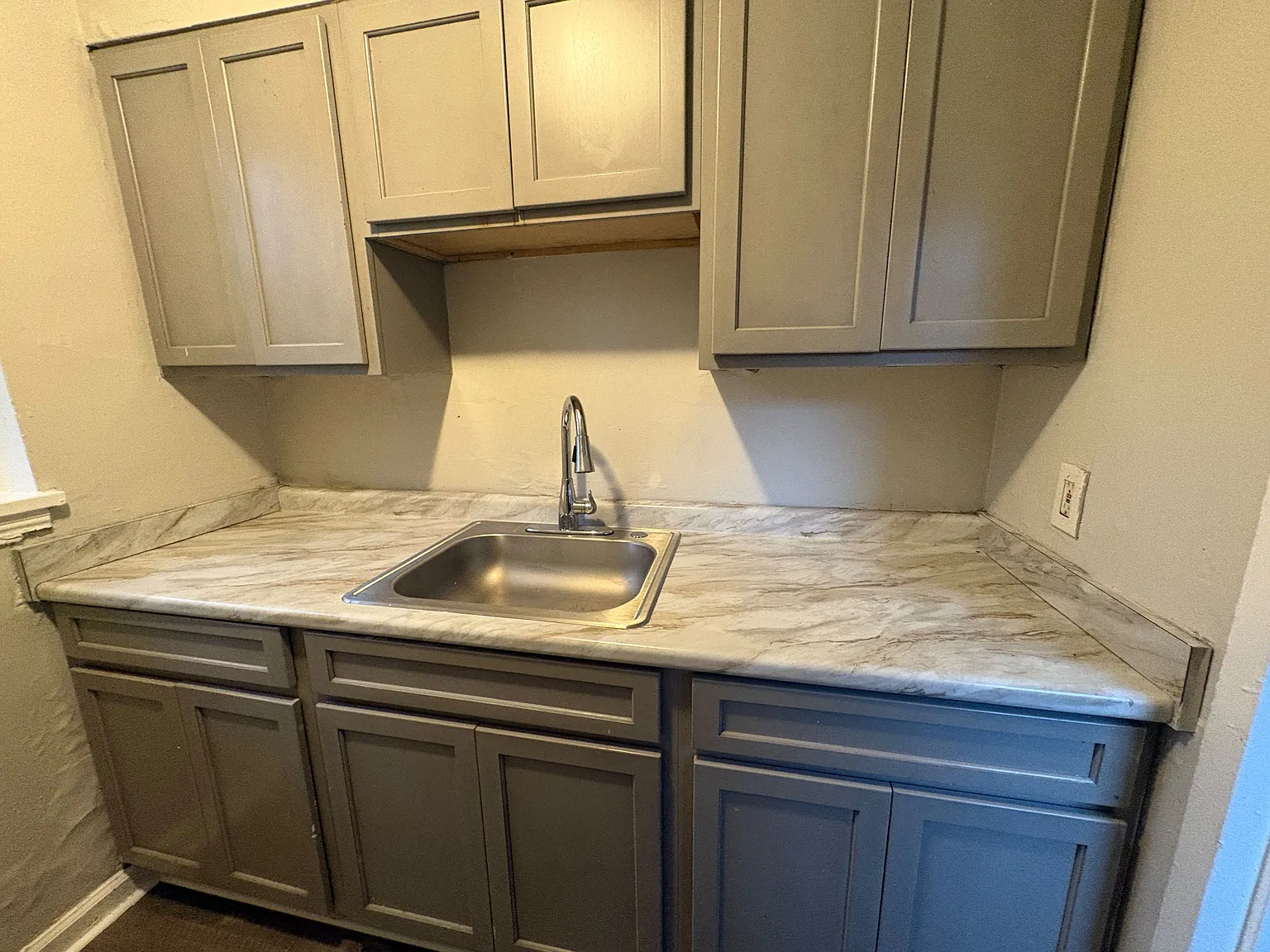 1 bed, $925 — Photo 1