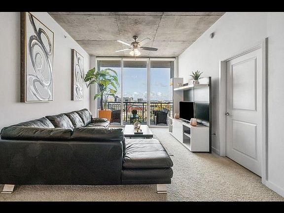 4th image of 300 S Australian Ave Unit 1519