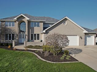 7824 Marquette Dr N, Tinley Park, IL 60477