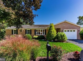 5269 Terrace Rd, Mechanicsburg, PA 17050