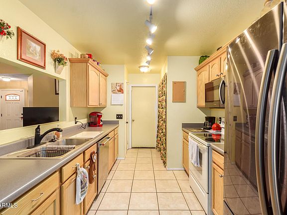 4th image of 4506 E Briarwood Ter