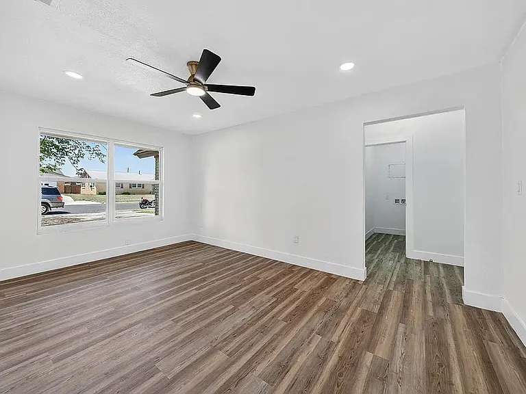 2503 Lynn Dr — Photo 19