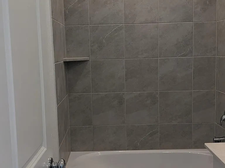 2142 Donker Dr — Photo 11