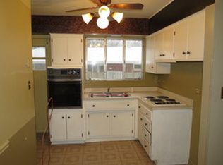 1 Garden Dr, La Grange Park, IL 60526