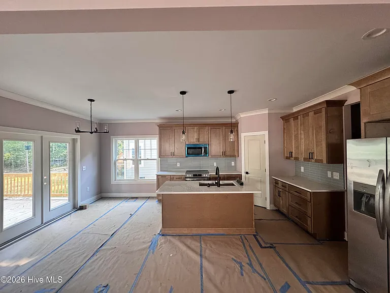 668 Wren Ln — Photo 9