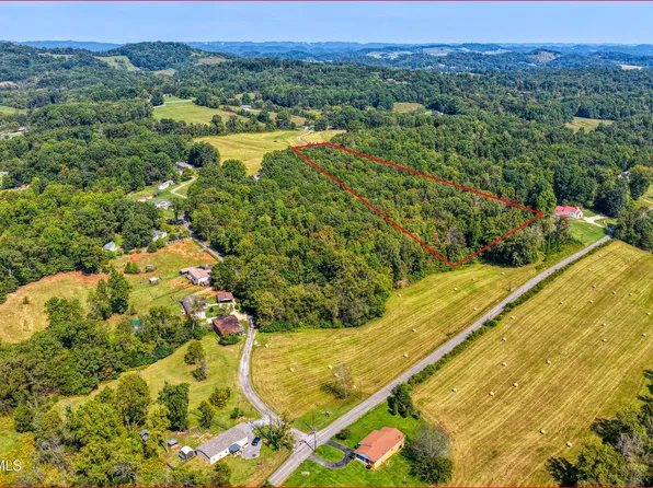 2 Magnolia Rd, Rogersville, TN 37857