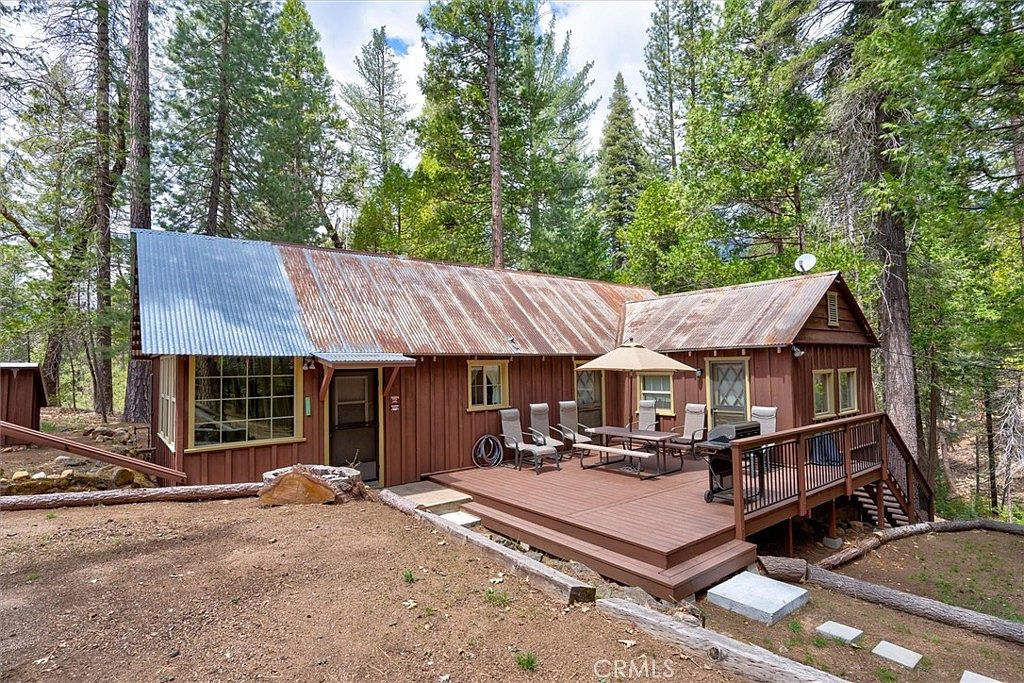 7915 Koon Hollar Rd, Wawona, CA 95389 | MLS #FR24083623 | Zillow