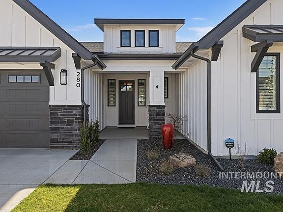 4th image of 280 N Boulder Ridge Way