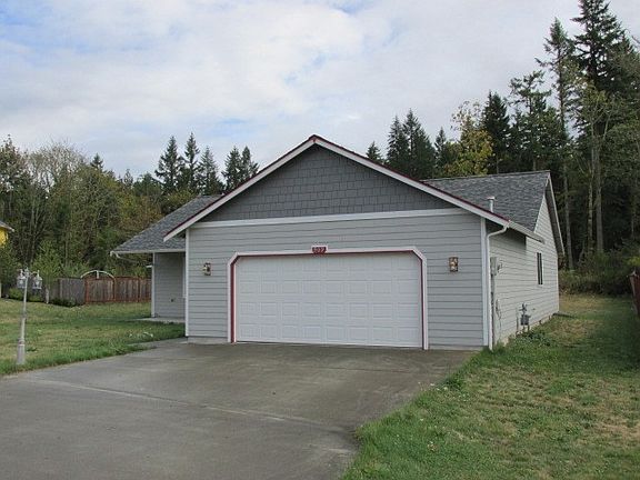 2nd image of 909 Cody St SE