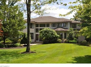 28800 Settlers Ln, Pepper Pike, OH 44124