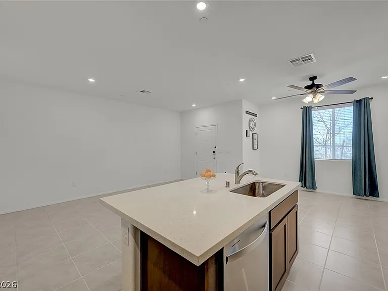 909 Kyanite Ln — Photo 21