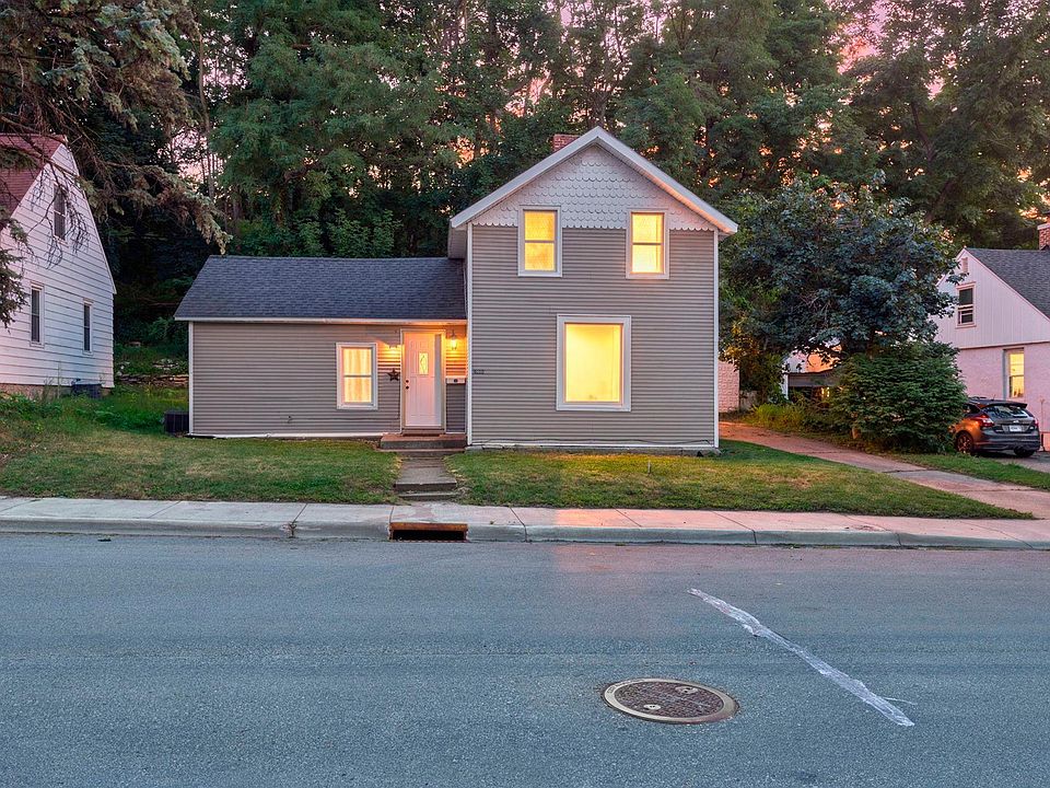 1st image of 1030 Putnam Ave