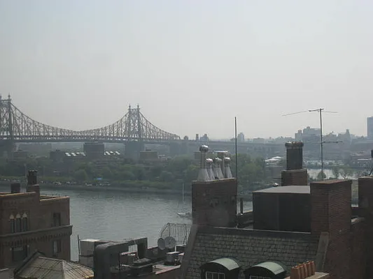 Rented by City Connections Realty | media 2