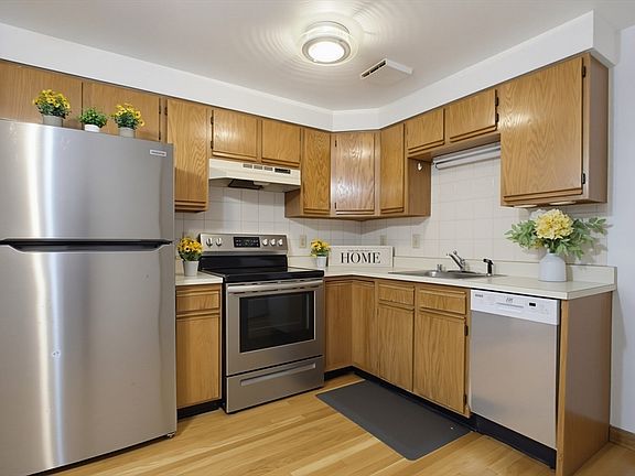 4th image of 45 Cross St APT 21