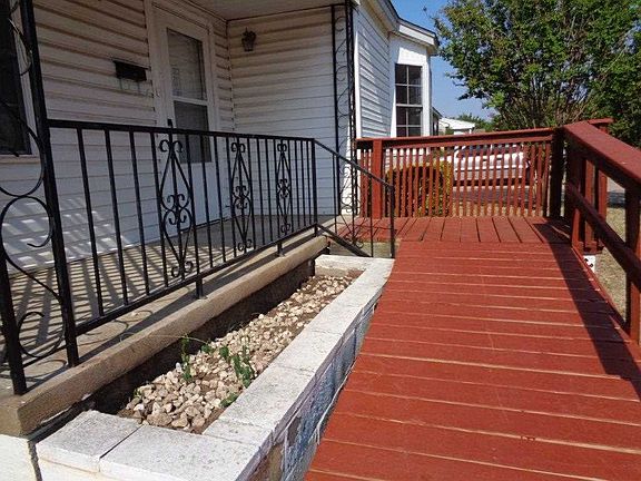 4th image of 2411 SW B Ave