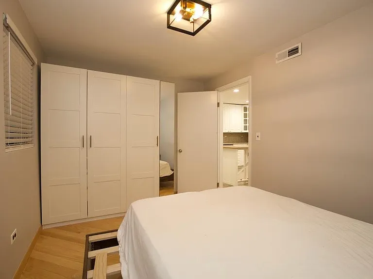2626 W Superior St #2 — Photo 2
