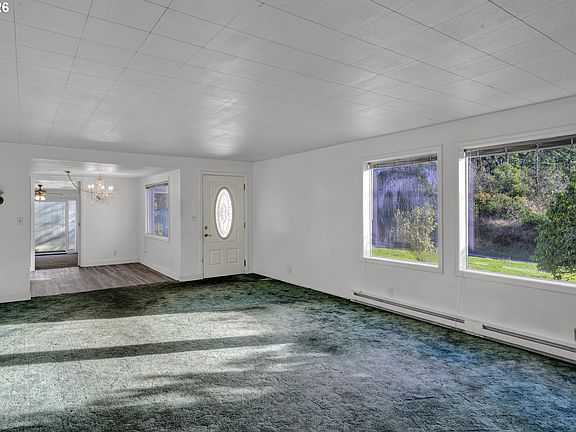 5th image of 777 Rhododendron Dr