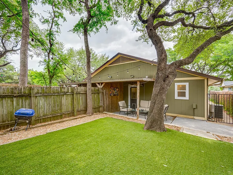 2412 Thornton Rd #B — Photo 32