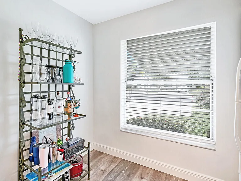 113 Pinewood Ct — Photo 13