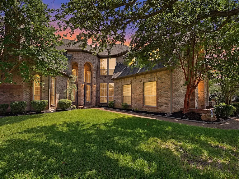 2221 Danielle Dr — Photo 4