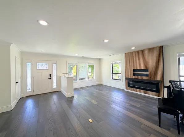 1629 Pecan Ct, Redwood City, CA 94061
