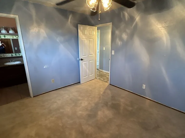 1737 W Buena Vista Ave — Photo 12