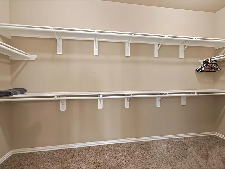 4502 Mallory Creek Dr — Photo 19