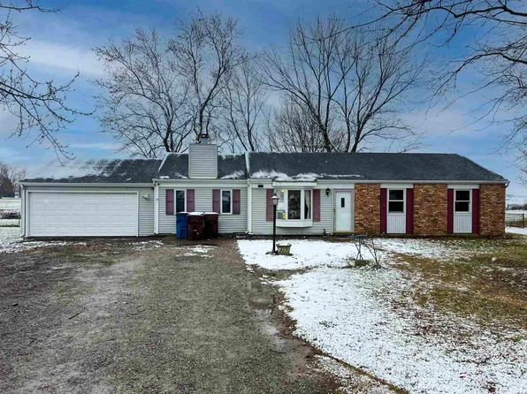 9114 Hoagland Rd, Hoagland, IN 46745
