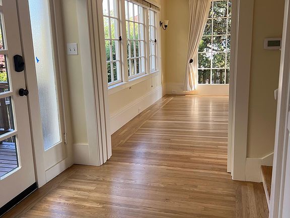 Entry with vewi to LR