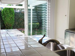 415 Emerson St #B, Newport Beach, CA 92660