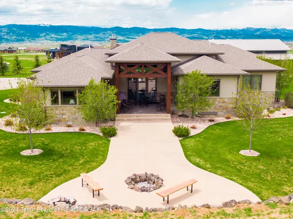 60 Shooting Star Dr, Thayne, WY 83127