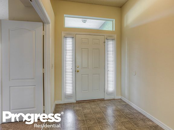 2nd image of 903 Cork Oak Ln