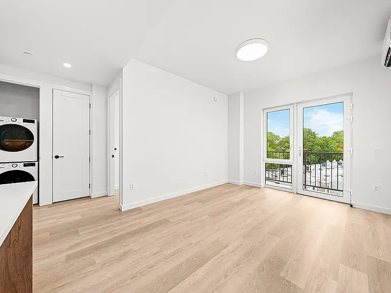 1615 Cedar St #6C — Photo 4